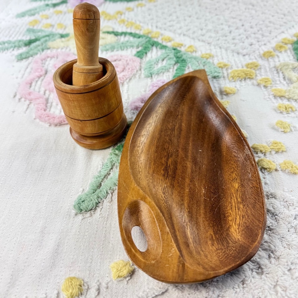 Handmade Wooden Leaf Serving Tray and Mortar and Pestle Set Philippines Wood